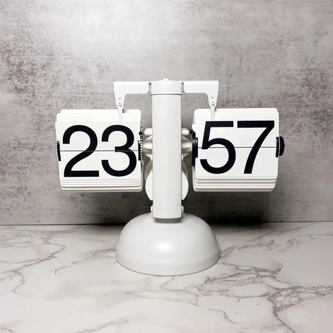 Vintage Flip Page Clock