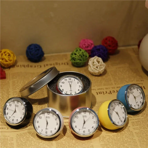 Retro Fashion Exquisite Mini Table Clock