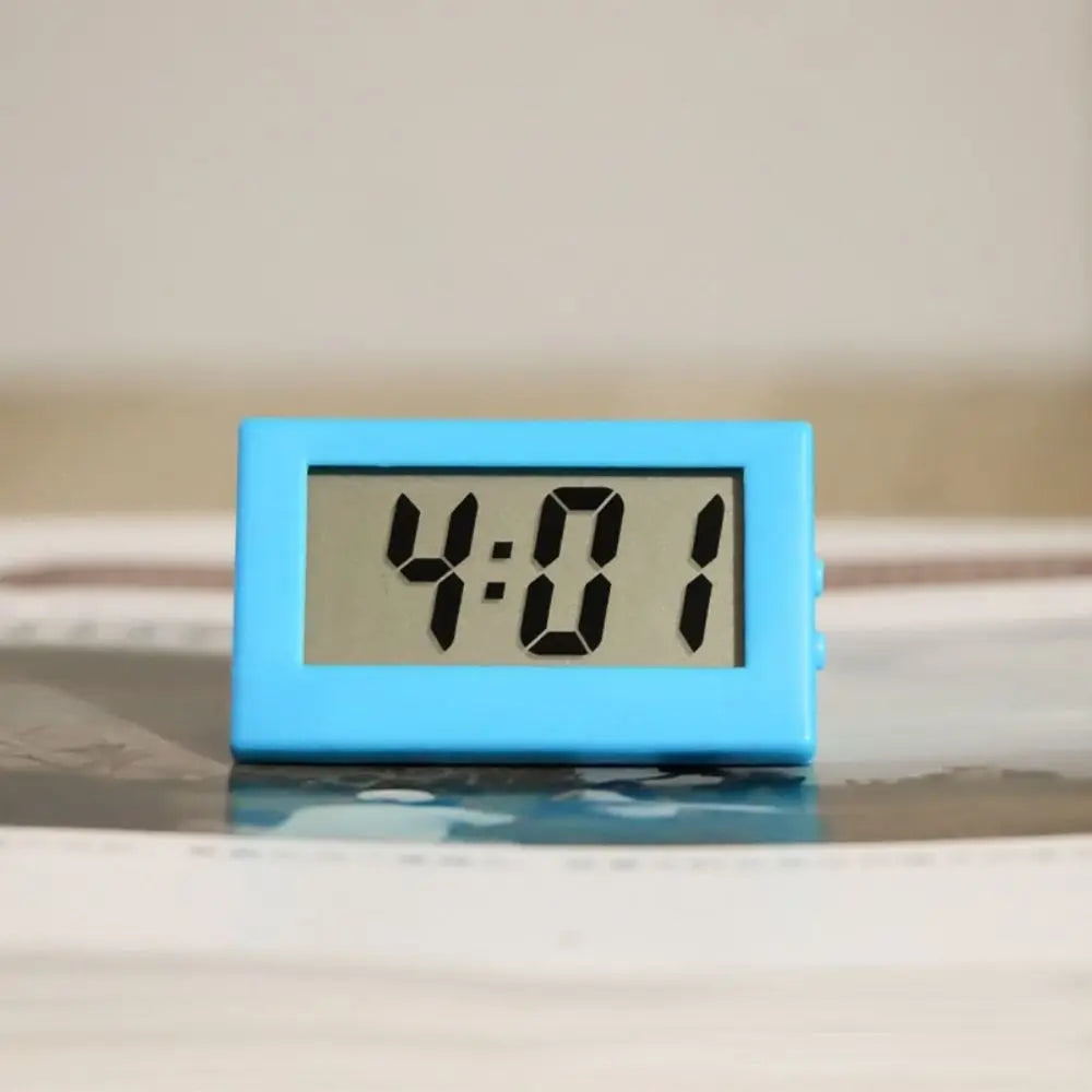 Battery Powered Mini Desk Clock